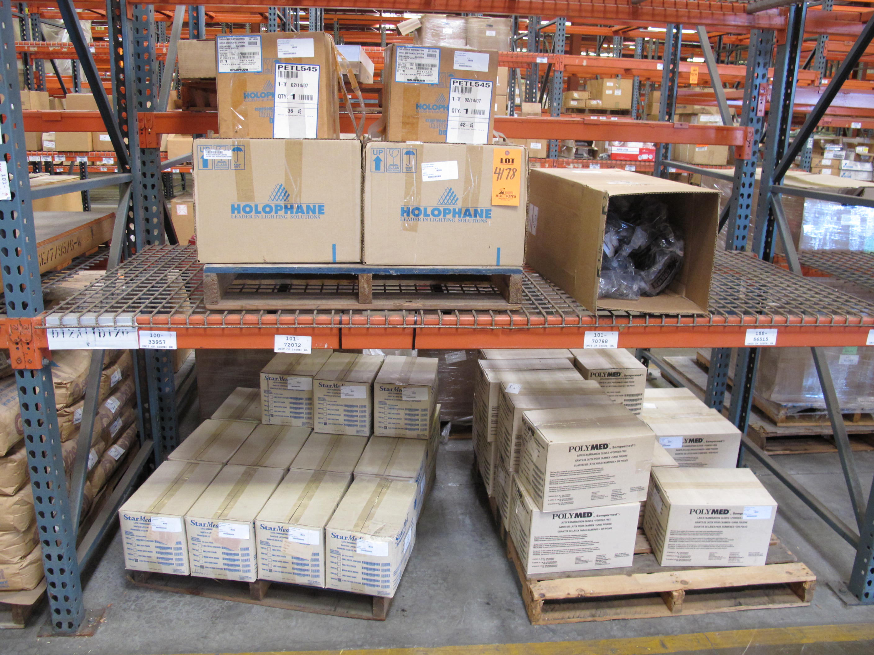 LOT TO INCLUDE: (2) FIXTURES, LIGHTING TYPE, 120 VOLT, HIGH PRESSURE SODIUM LAMP, 150 WATT. PENDANT MOUNTED, PRISMATIC GLASS REFRACTOR, SYMMETRICAL INTEGRAL BALLASTS, WITH LAMP, (20+) GOGGLES, DUST PROTECTION & CHEMICAL SPLASH KIND, CLEAR LENS, (14 BOXES) GLOVES, EXTRA LARGE SIZE, SURGEONS, INCINERABLE KIND, LATEX (7 MIL) MATERIAL, OFF-WHITE COLOR. AMBIDEXTROUS, 10" LENGTH, ROLLED CUFF, ETC.. LOADING & HANDLING FEE $15-4178